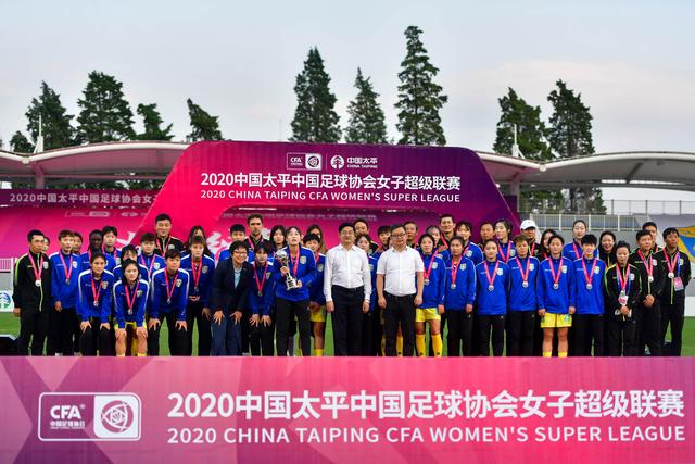 精选足篮专家：龙栋看球豪取10连红 老伟解球8连红